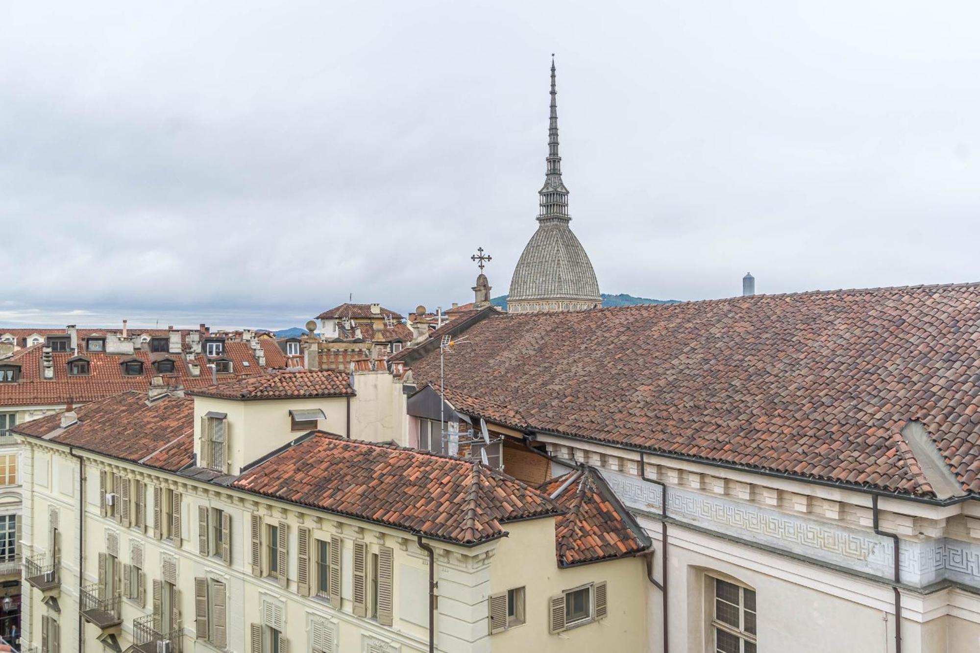 La Mole Lovely Sweet Mini Loft Apartment Turin